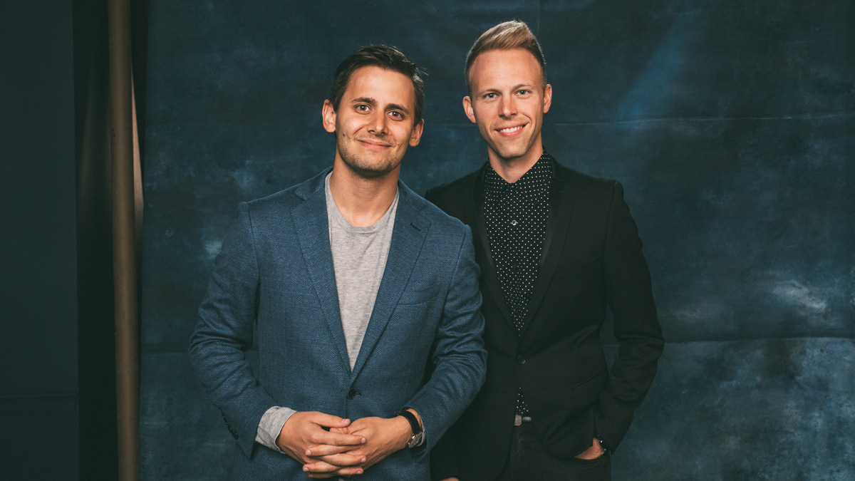 Benj Pasek and Justin Paul - Broadway.com Audience Choice Awards - Portrait - BACA - 2017 - CM